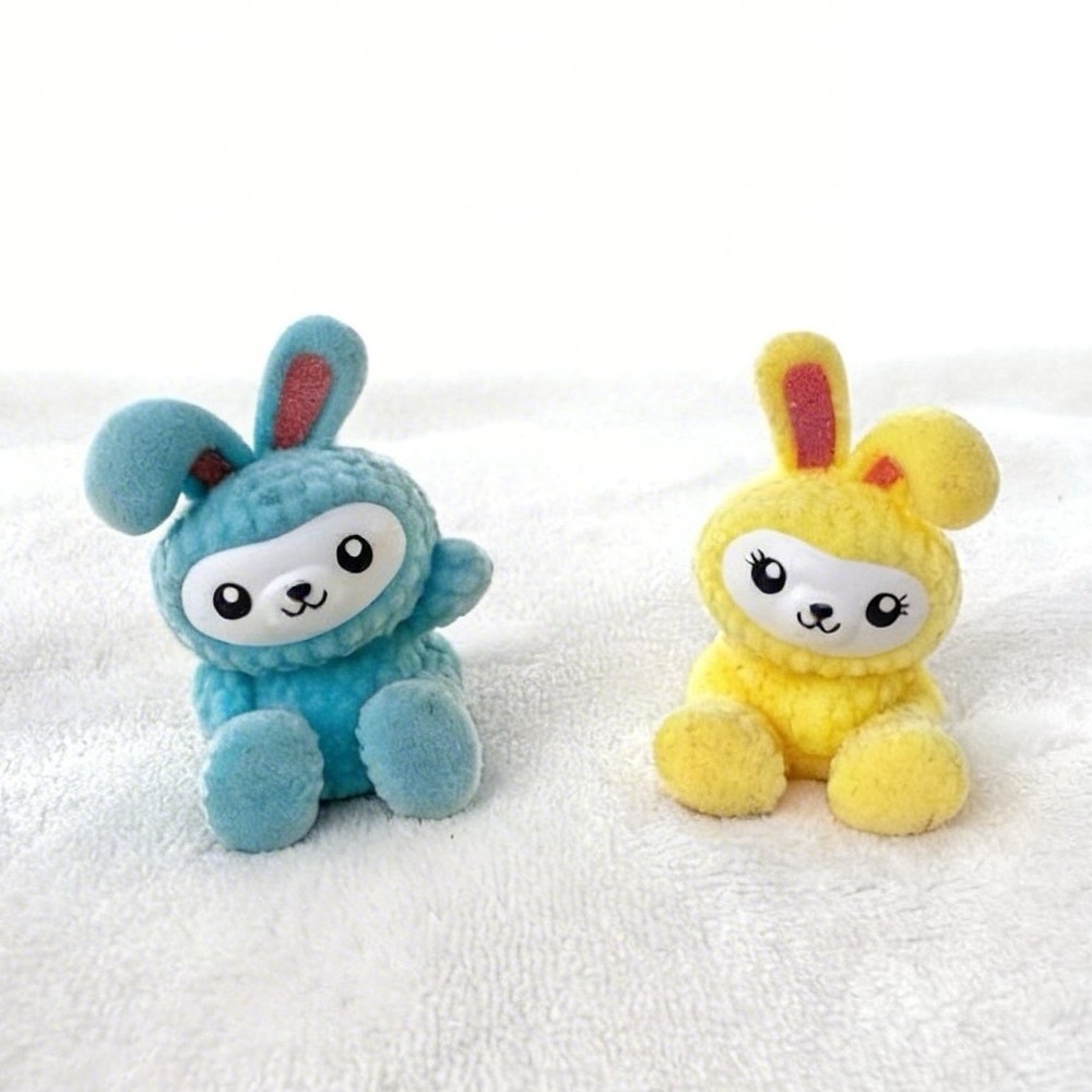 I Love Bunnies Fuzzy Collectibles By Topps 2 Pc Set